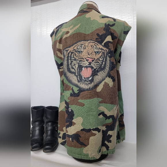 US Army Military Camo Vest Hippie Grunge Upcycled - Picture 9 of 13